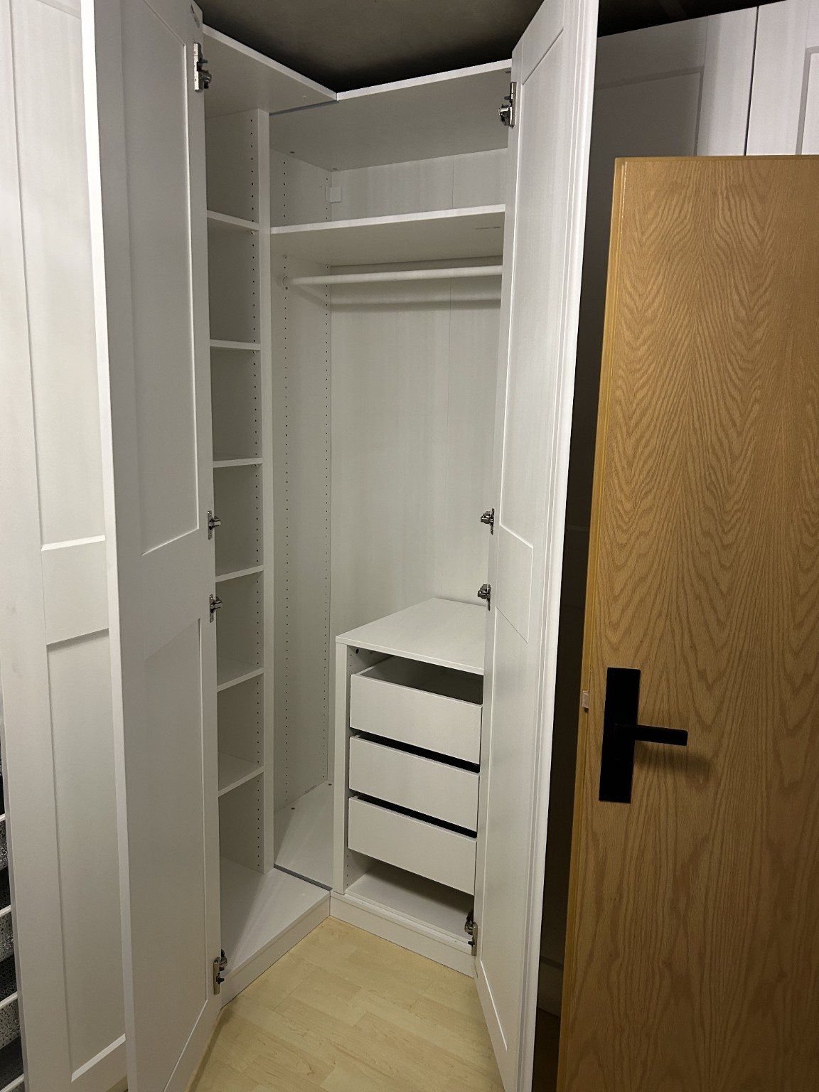 Schrank-Innenausstattung